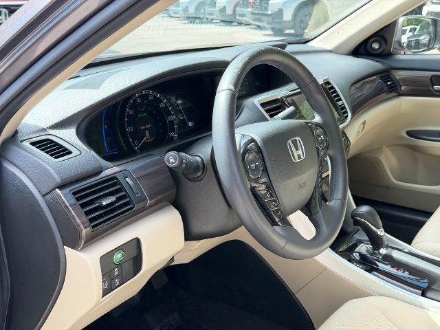 Used 2017 Honda Accord EX-L image 12