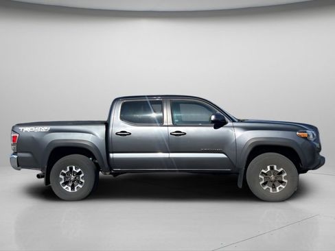 Used 2023 Toyota Tacoma TRD Off-Road w/ Black Out Package (TMS) AWD/4WD image 3