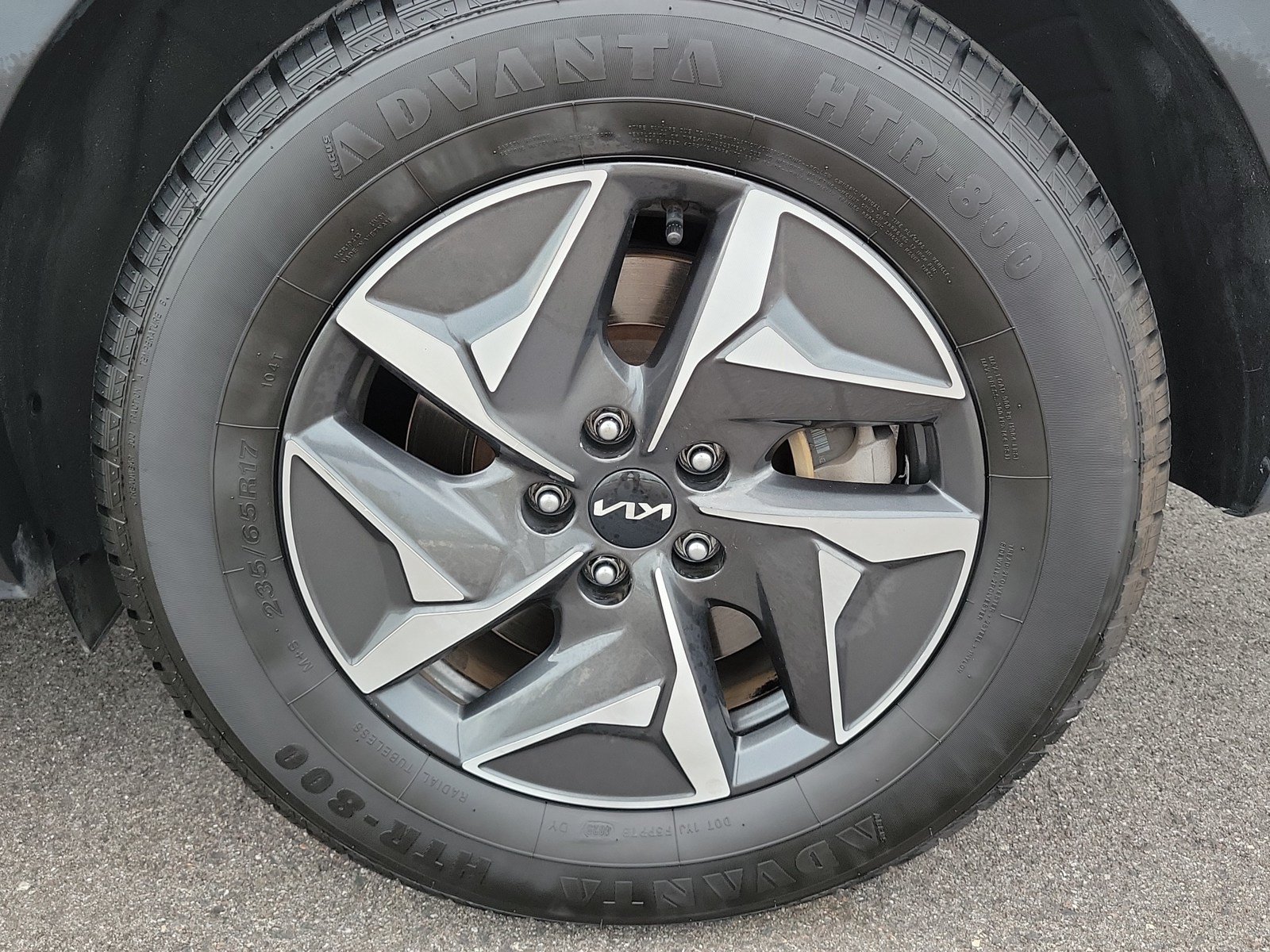 Used 2022 Kia Sorento EX w/ Panoramic Sunroof Package FWD image 12