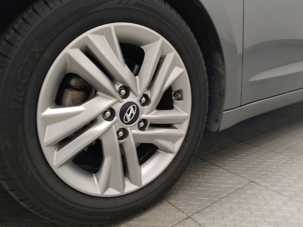 Used 2019 Hyundai Elantra SEL w/ Cargo Package FWD image 31