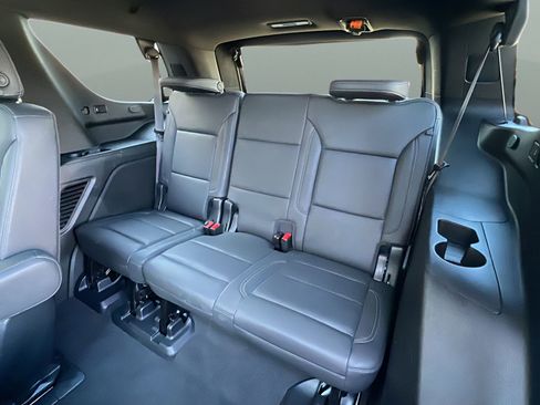 Used 2023 Chevrolet Tahoe Z71 w/ Luxury Package image 17