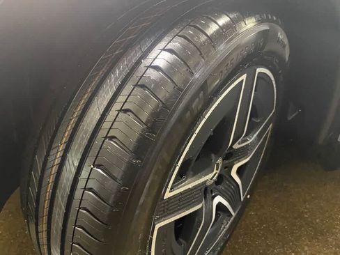 New 2026 Mercedes-Benz GLC 300 4MATIC image 23