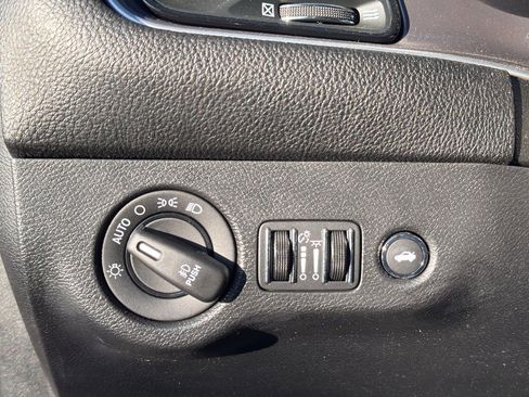 Used 2022 Dodge Challenger SXT w/ Blacktop Package image 20