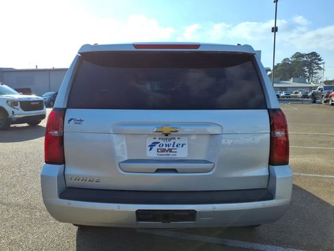 Used 2019 Chevrolet Tahoe LT image 4