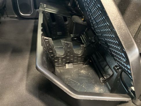 Used 2023 Chevrolet Silverado 1500 LT w/ Z71 Off-Road Package image 26