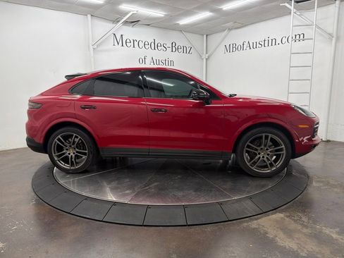 Used 2022 Porsche Cayenne E-Hybrid Coupe AWD/4WD image 9