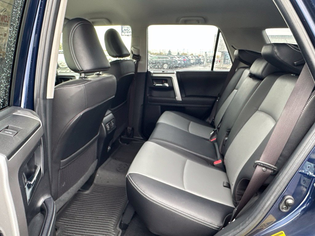Used 2023 Toyota 4Runner SR5 Premium w/ SR5 Premium Package AWD/4WD image 17