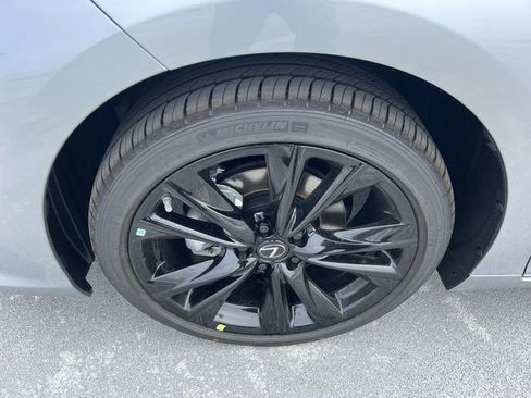 Used 2024 Lexus ES 350 F Sport image 10