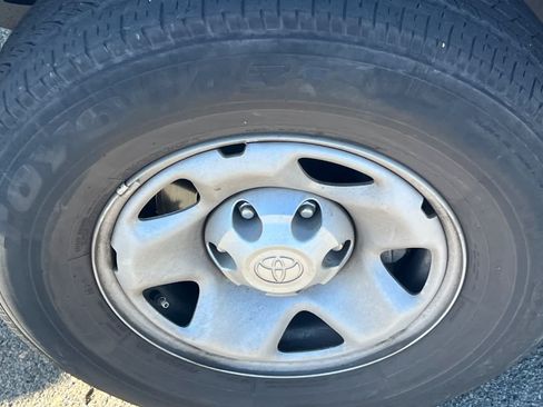 Used 2023 Toyota Tacoma SR RWD image 9