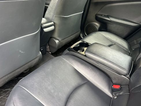 Used 2017 Toyota Prius Prime Premium image 4