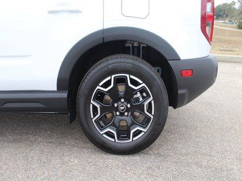 New 2025 Ford Bronco Sport Outer Banks w/ Outer Banks Tech Package+ image 21