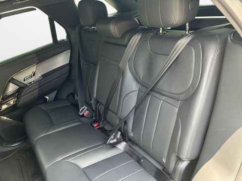 Used 2025 Land Rover Range Rover Sport Dynamic SE AWD/4WD image 12