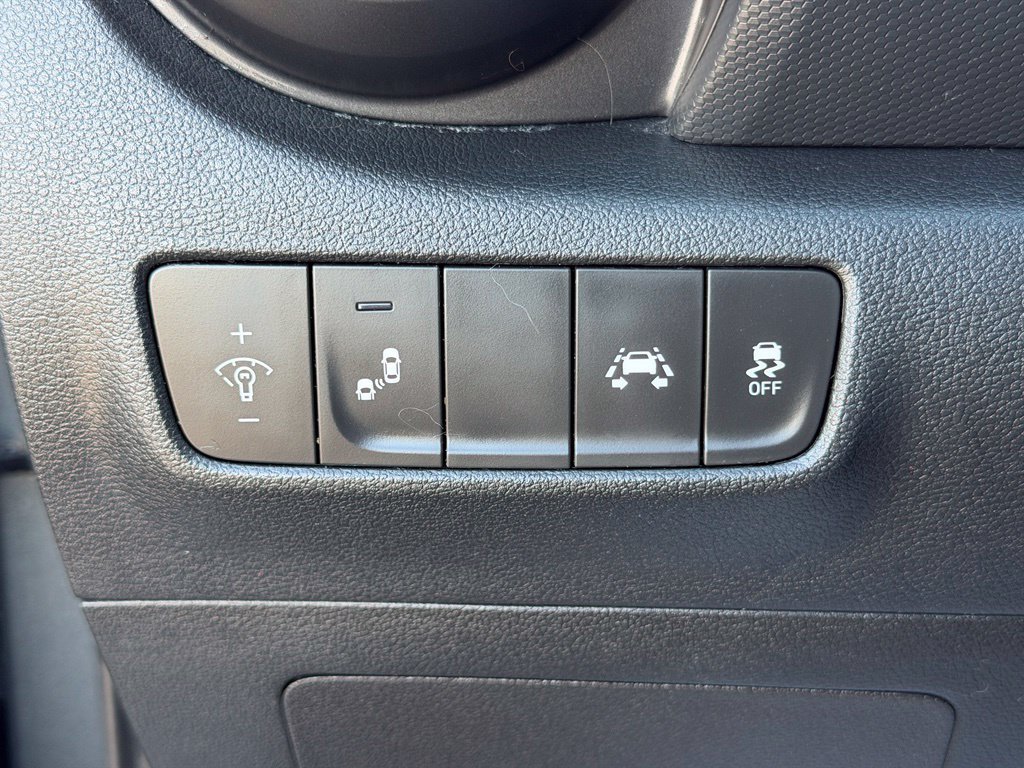 Used 2021 Hyundai Kona SEL Plus FWD image 10