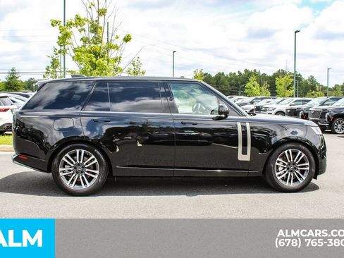 Used 2025 Land Rover Range Rover Long Wheelbase SE AWD/4WD image 8