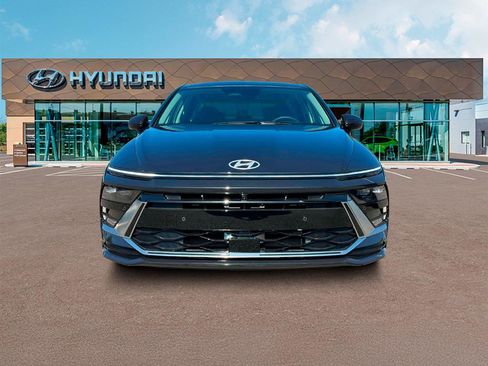 New 2025 Hyundai Sonata Limited image 12