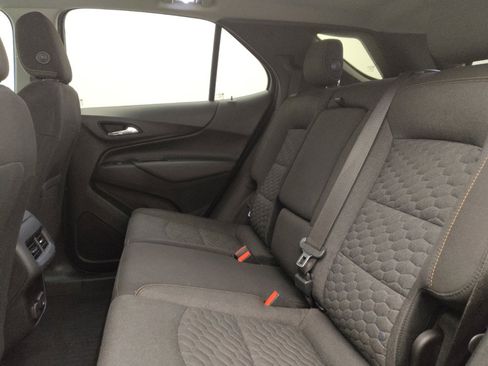 Used 2018 Chevrolet Equinox LT w/ Sun & Infotainment Package FWD image 18