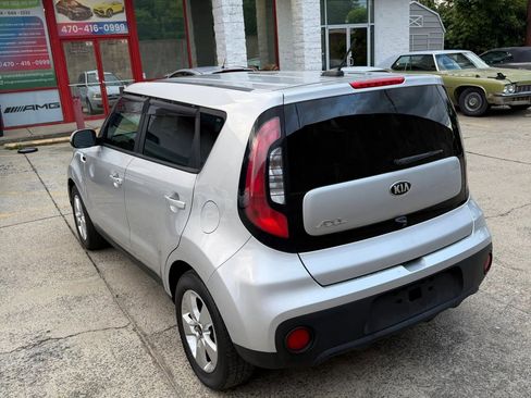 Used 2019 Kia Soul FWD image 5