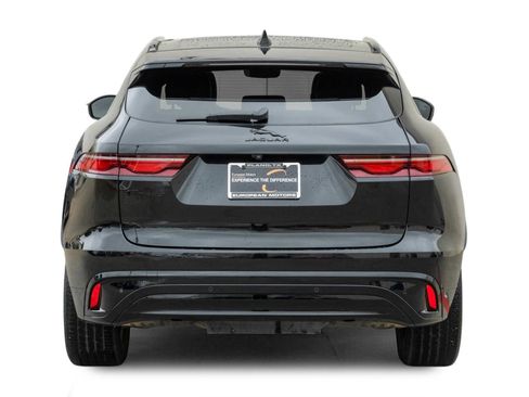 Used 2022 Jaguar F-PACE S image 9