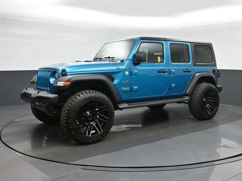 Used 2020 Jeep Wrangler Unlimited Sport S AWD/4WD image 3