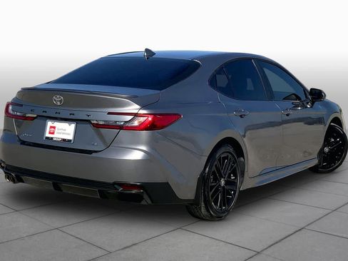 Used 2025 Toyota Camry SE w/ Convenience Package FWD image 13