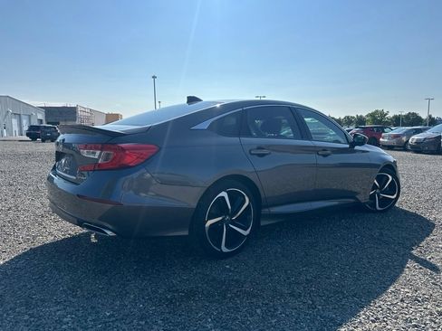 Used 2018 Honda Accord Sport image 10