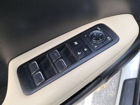 Used 2022 Lexus RX 450h AWD w/ Premium Package image 30
