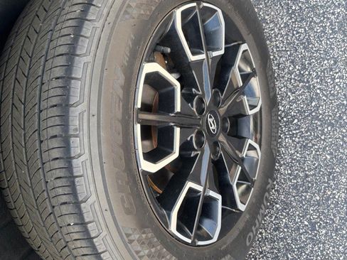 Used 2022 Hyundai Santa Cruz SEL Premium AWD/4WD image 8