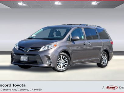 Used 2020 Toyota Sienna XLE w/ XLE Navigation Package