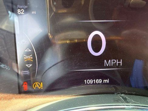 Used 2017 Jeep Grand Cherokee Limited w/ Luxury Group II AWD/4WD image 5