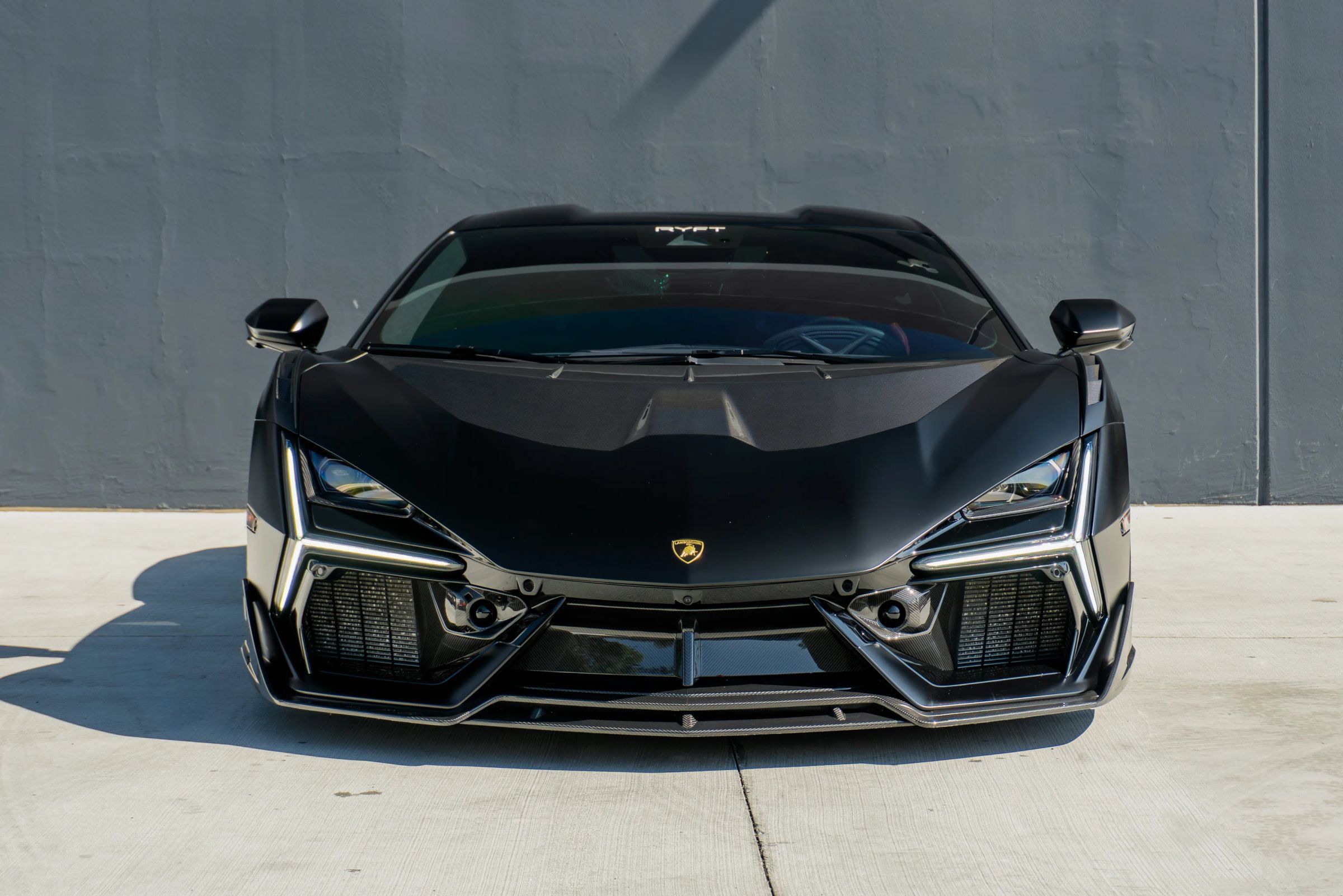 Used 2025 Lamborghini Revuelto AWD/4WD image 4