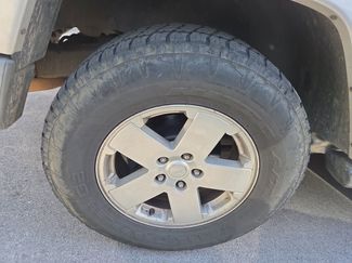Used 2007 Jeep Wrangler Unlimited Sahara w/ Dual Top Group AWD/4WD video 3