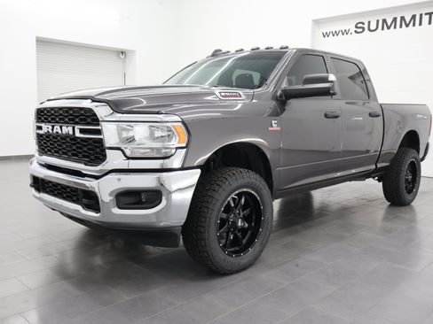 Used 2022 RAM 2500 Tradesman AWD/4WD image 7