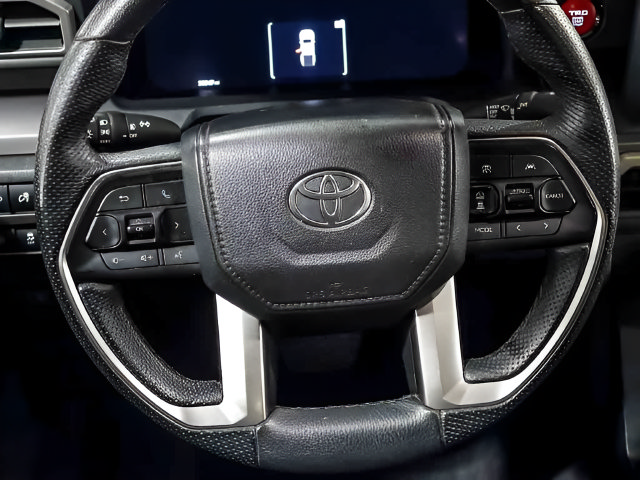Certified 2025 Toyota Tacoma TRD Off-Road AWD/4WD image 16