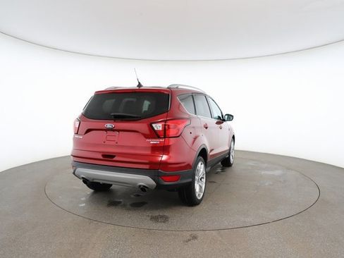 Used 2019 Ford Escape Titanium image 16