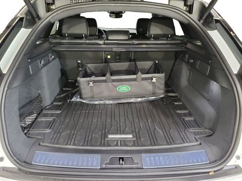New 2026 Land Rover Range Rover Velar Dynamic SE image 28