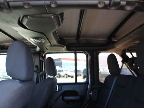 Used 2023 Jeep Wrangler Sport S image 36