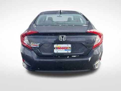 Used 2018 Honda Civic EX image 4
