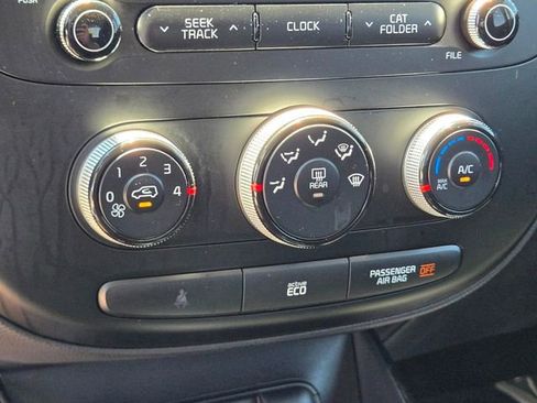 Used 2016 Kia Soul + w/ Designer's Package FWD image 29