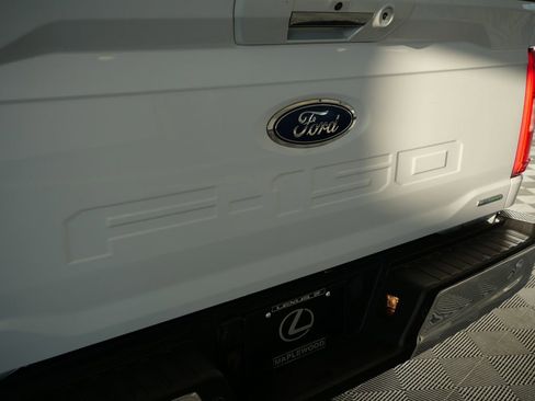 Used 2021 Ford F150 XLT w/ Equipment Group 302A High image 9