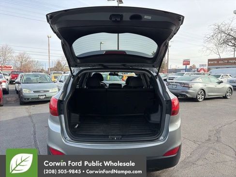 Used 2012 Hyundai Tucson GLS image 28