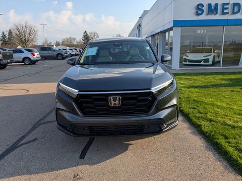 Used 2025 Honda CR-V EX-L image 3