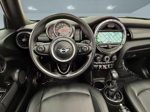 Used 2019 MINI Cooper Convertible image 27