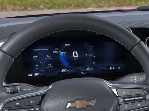 New 2026 Chevrolet Equinox EV LT image 18