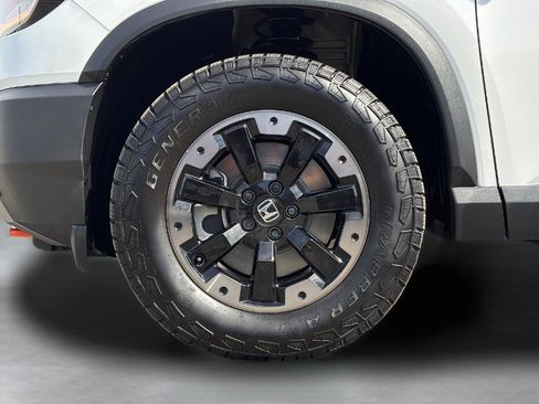 Certified 2026 Honda Passport TrailSport Elite image 13