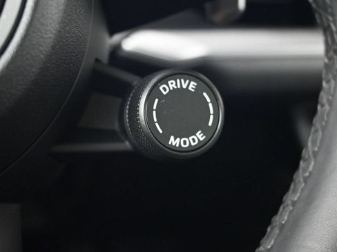 Used 2026 Porsche Cayenne AWD/4WD image 26