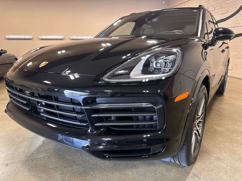 Used 2023 Porsche Cayenne Platinum Edition AWD/4WD image 53