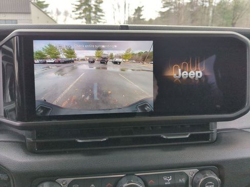 New 2026 Jeep Gladiator Sport AWD/4WD image 29