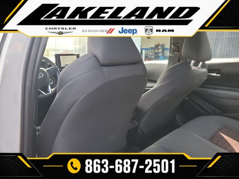 Used 2025 Toyota Corolla SE FWD image 12