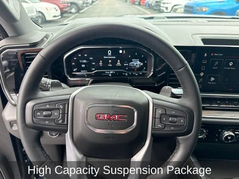 Used 2023 GMC Sierra 1500 SLT w/ SLT Premium Package AWD/4WD image 17