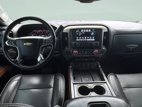 Used 2019 Chevrolet Silverado 2500 High Country w/ Duramax Plus Package AWD/4WD image 12